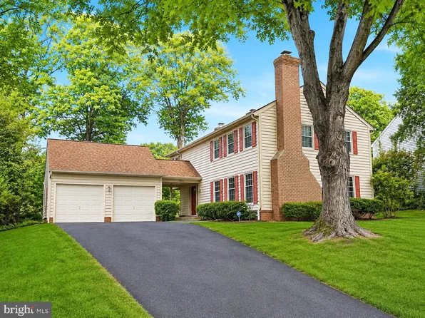 12417 Goldfinch Ct, Potomac, MD 20854
