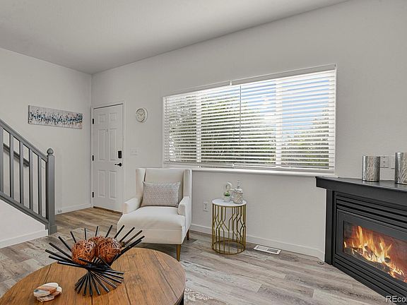 3rd image of 2642 Devonshire Court
