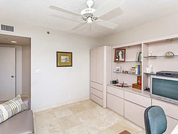 5th image of 1000 Island Blvd #1007