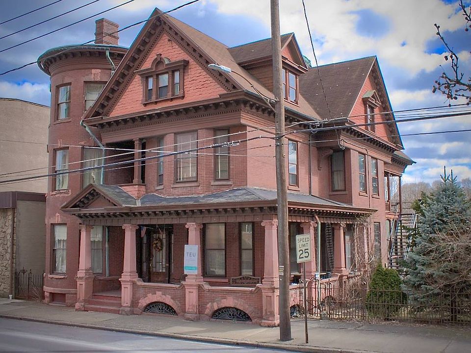 1st image of 158 E Sunbury St