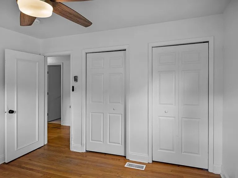 4908 Lonas Dr — Photo 31