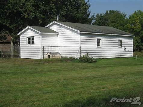 2nd image of 3593 Weechik Rd