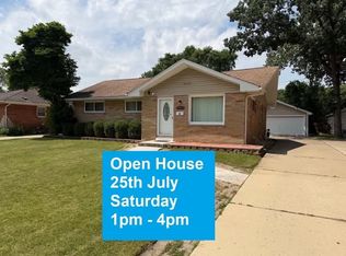 2444 Linden Ave, Waukegan, IL 60087