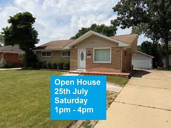 2444 Linden Ave, Waukegan, IL 60087
