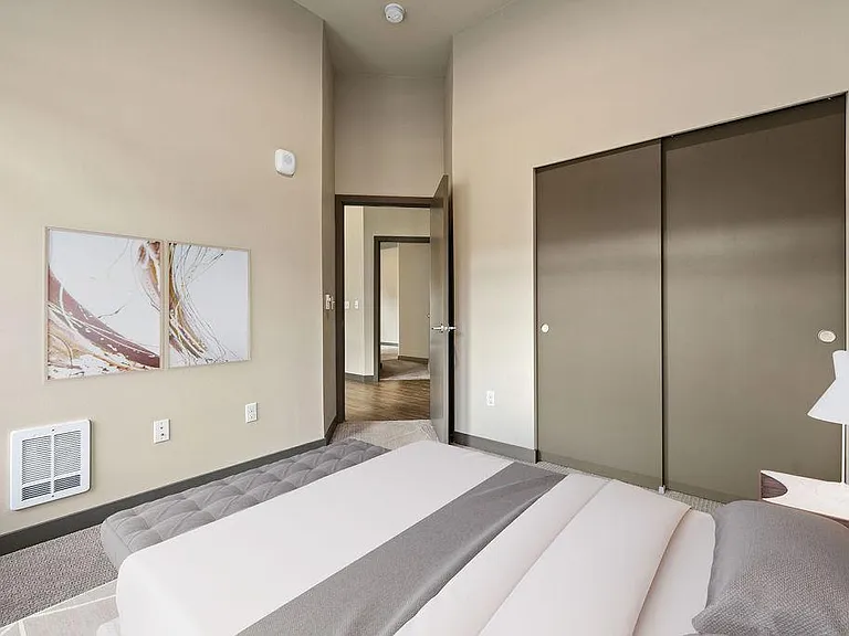 Edge Apartments — Photo 25