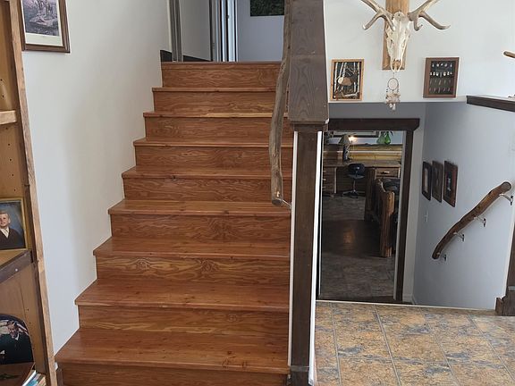 5th image of 511 Valley View Dr