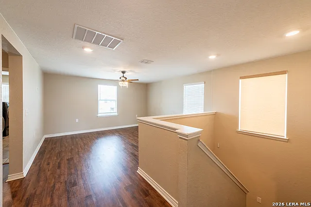 5526 Castle Brook Dr — Photo 18