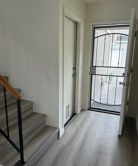 7893 Cerritos Ave — Photo 89