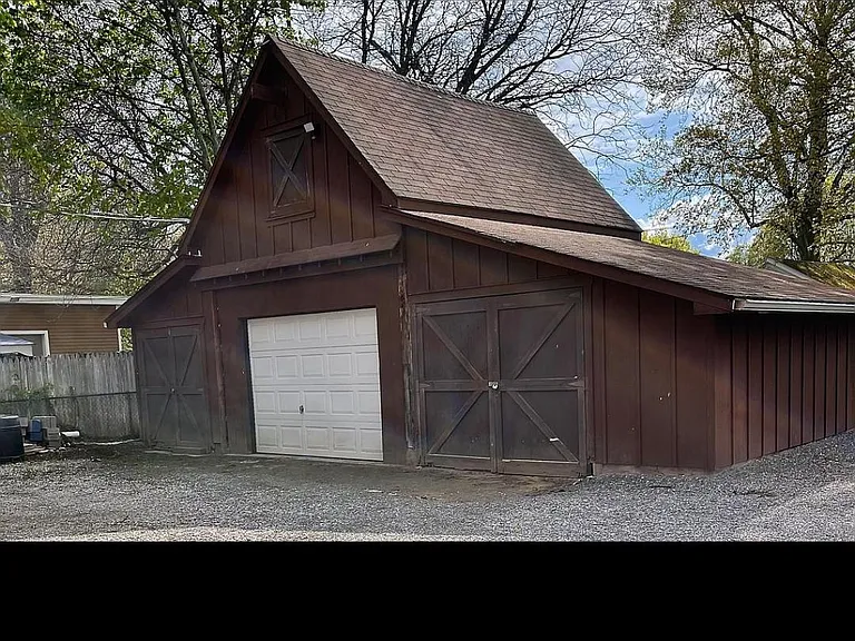 553 Britton Rd #LOWER — Photo 16