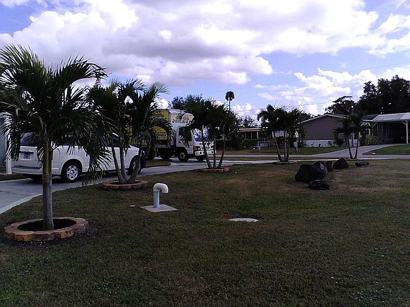 5th image of 3636 SE 21st Ave