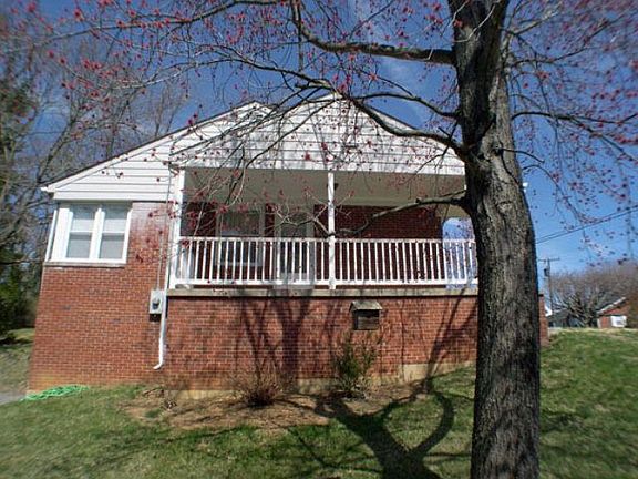 2nd image of 307 N Lee St