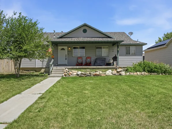 2135 E White Pine Rd, Eagle Mountain, UT 84005