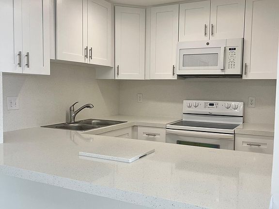 2nd image of 8231 NW 8th St APT 502
