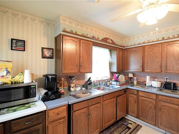 2nd image of 3807 Liggett Dr