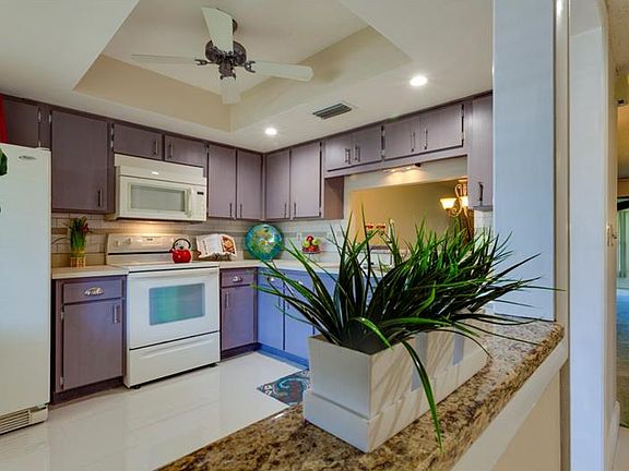 4th image of 2569 Laurelwood Dr #11D