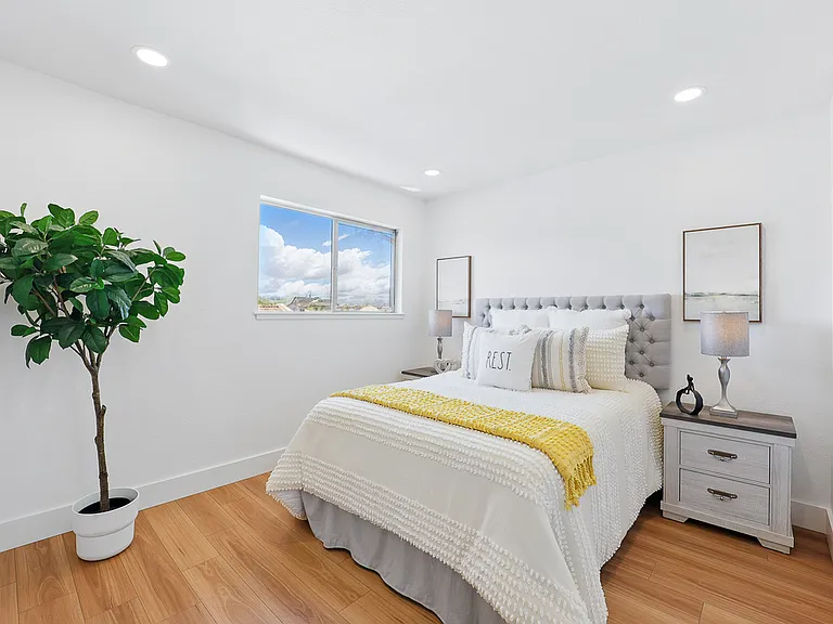 656 Ash Ct — Photo 15
