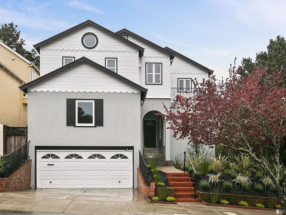 1st image of 20 Rosewood Dr