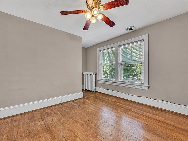 2266 Maiden Ln SW — Photo 17