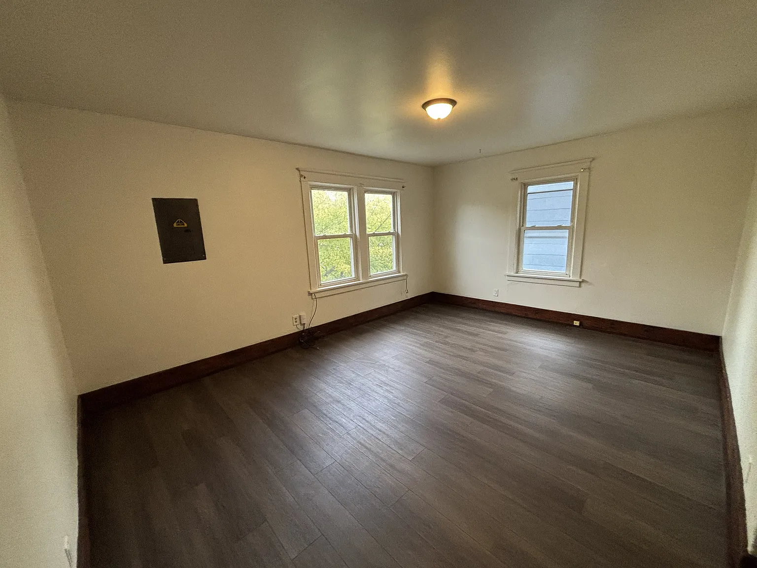 3 bed, 1700 sqft, $1,350 — Photo 2
