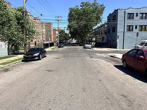 3rd image of 1238 Harrison St
