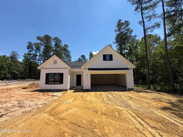 41 Peach Court, Burgaw, NC 28425