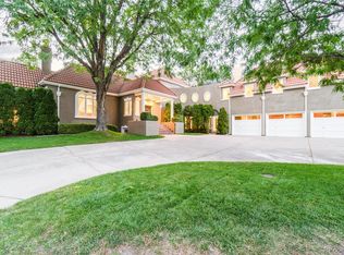 1 Polo Field Ln, Denver, CO 80209