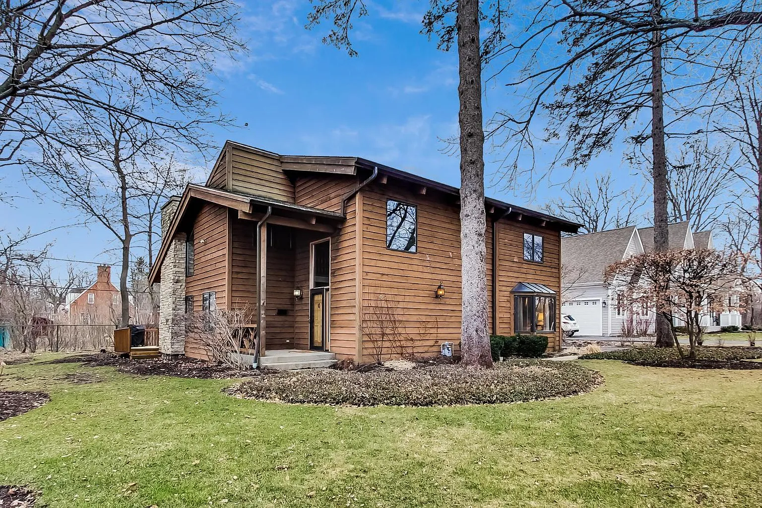 105 Sunset Pl photo 1