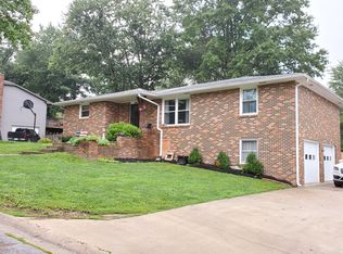 7407 W Country Hill Rd, Columbia, MO 65202