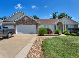 6097 Brookview Heights Dr, Imperial, MO 63052
