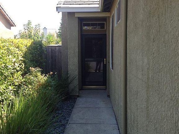 2nd image of 1825 Sunstone Dr
