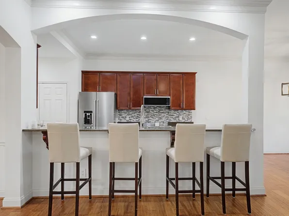 1124 Chickadee Cir, Hermitage, TN 37076