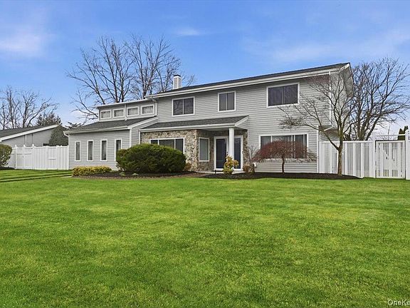 3rd image of 16 Seaway Drive