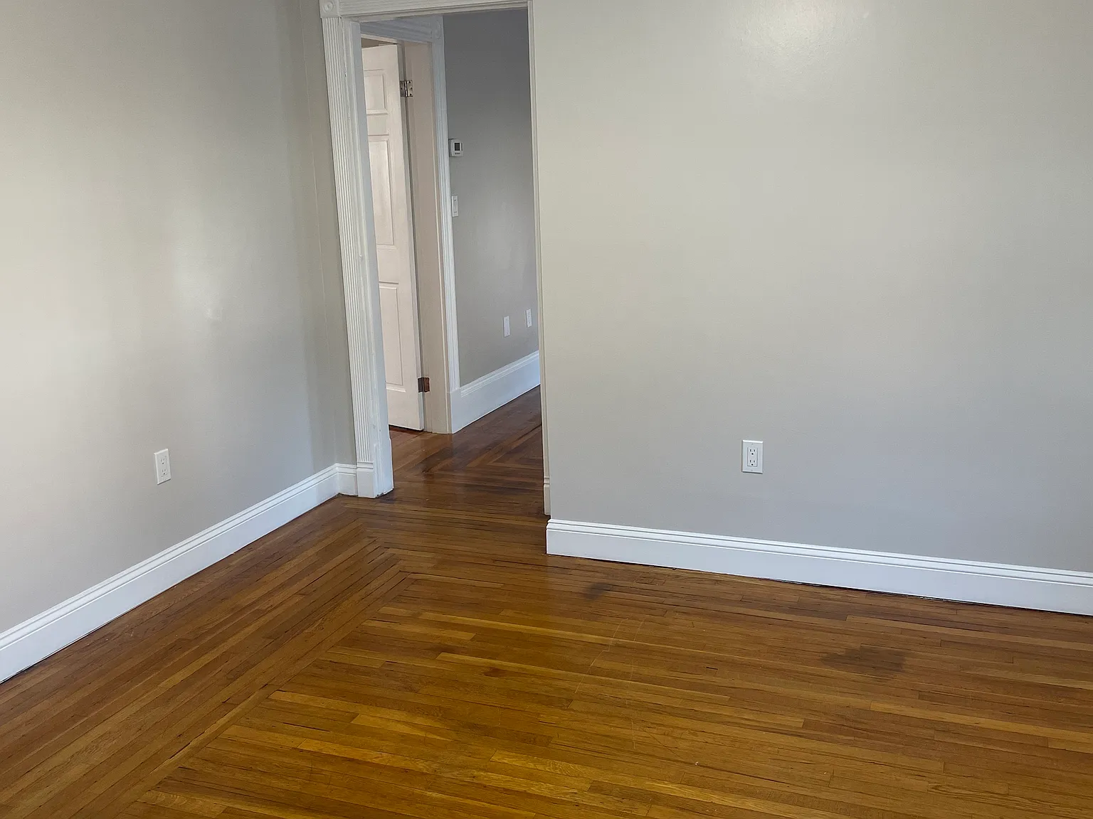 2 bed, 1200 sqft, $2,200 — Photo 3