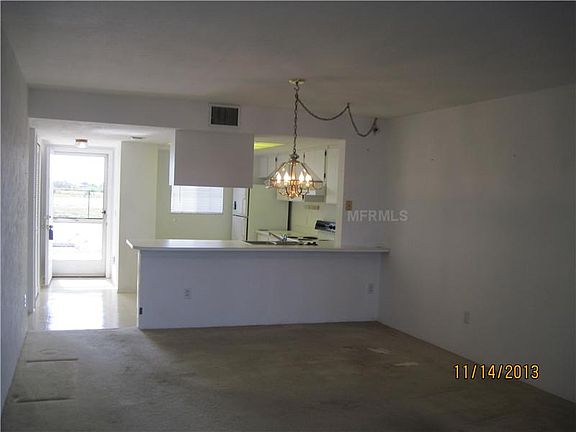 5th image of 3310 Loveland Blvd Unit 302