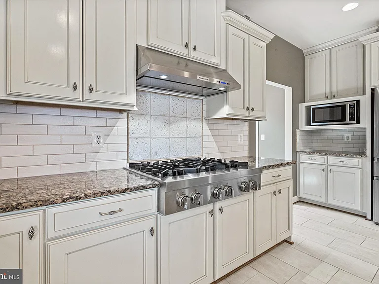 4561 Rona Pl — Photo 31