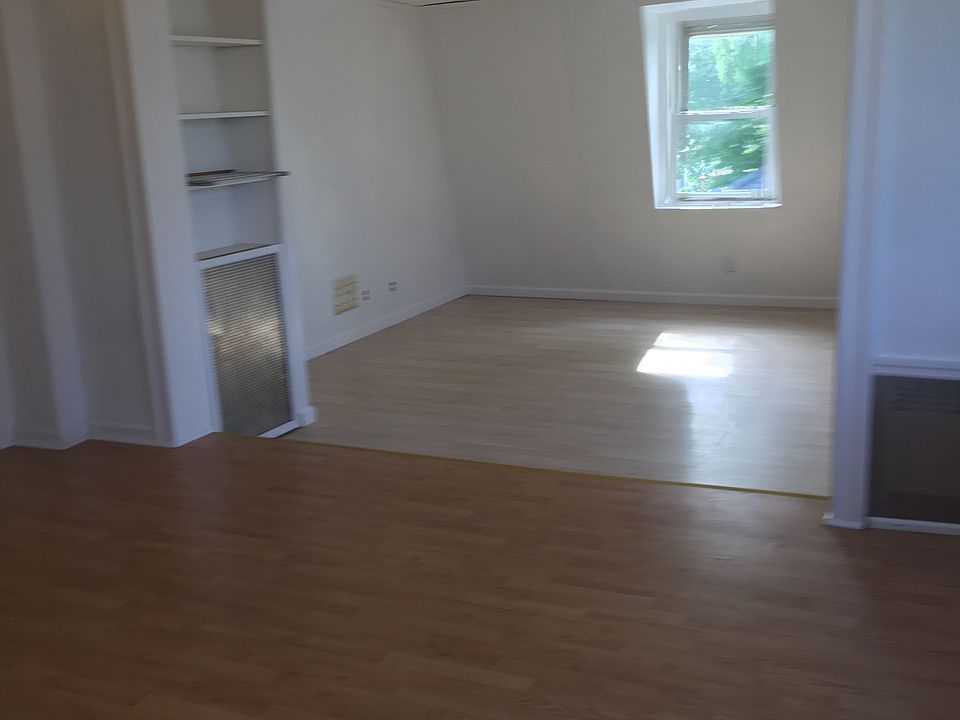 1st image of 294 N Burgher Ave