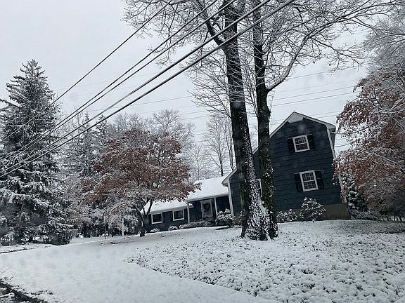 2nd image of 24 Timber Dr