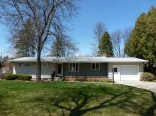1113 Glendale St, Midland, MI 48642