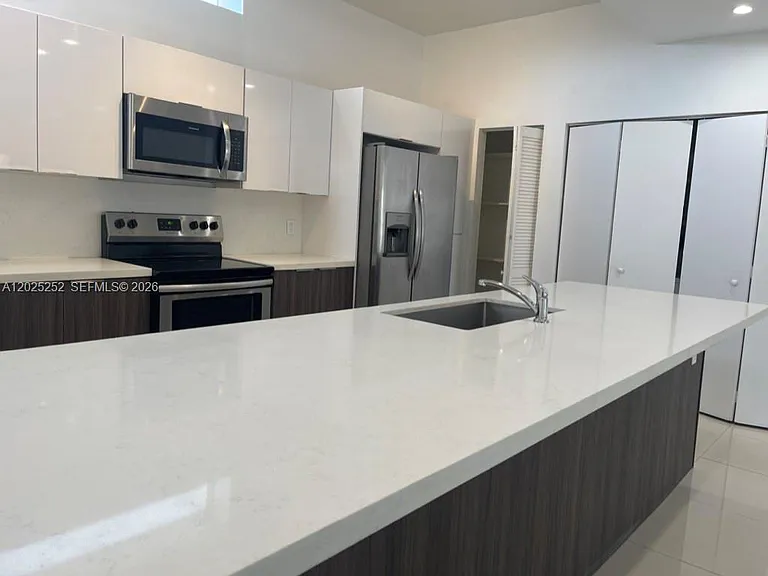 1813 Madison St #3 — Photo 4