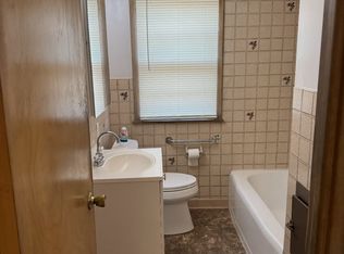 5702 W Oklahoma Ave #5704, Milwaukee, WI 53219