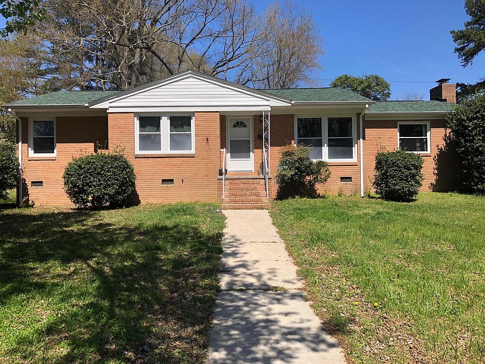 1st image of 301 Timberlane Dr