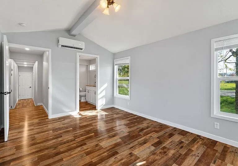 900 Westwood Dr — Photo 14