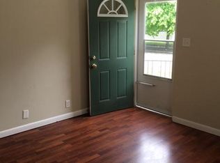 1833 S Spring St, Springfield, IL 62704