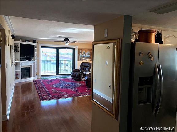 5th image of 501 N Causeway APT 207