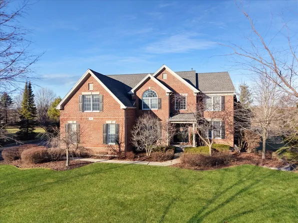 6 Twin Eagles Ct, Hawthorn Woods, IL 60047