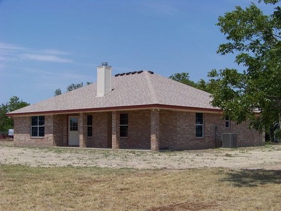 3rd image of 211 Barton Ln