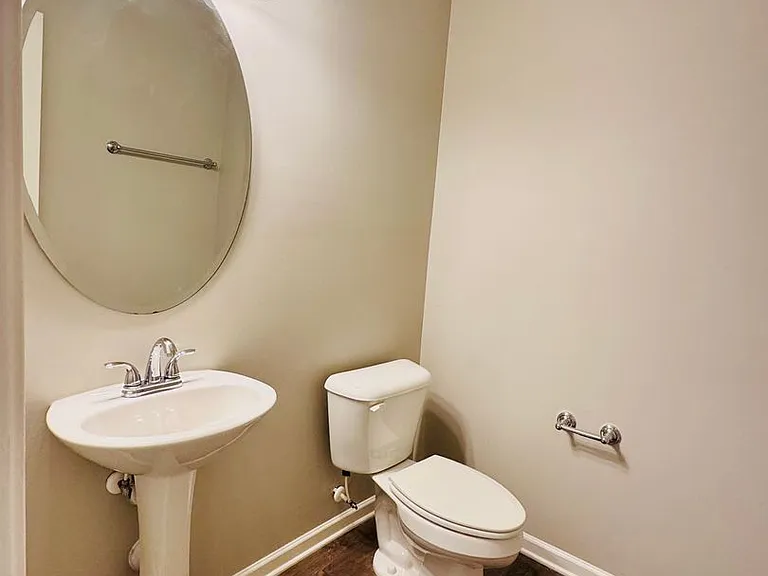 211 Torpoint Rd — Photo 11