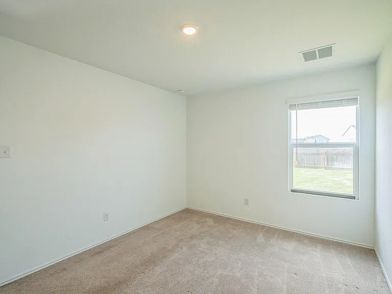 505 Sergeant Murphy Rd — Photo 12