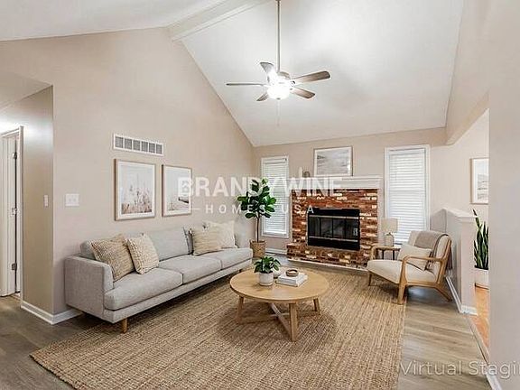 2nd image of 2720 Ringo Rd
