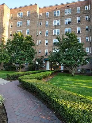 Rented by EZ Sell Realty | media 11